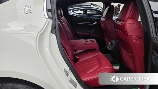 Maserati Ghibli 2019 Белый из Кореи, фото 3