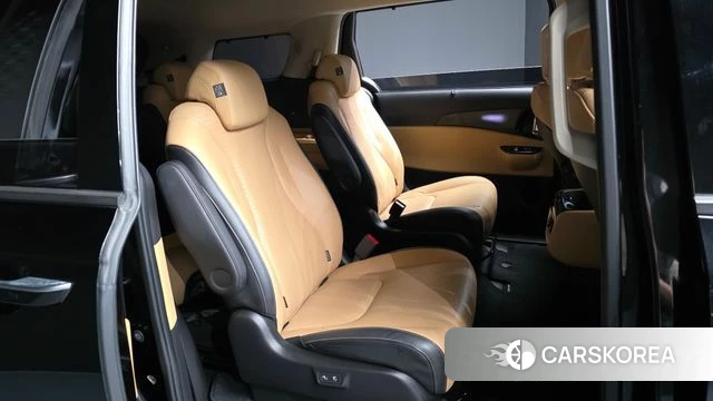 Kia Carnival 4th generation 2022 Черный из Кореи, фото 3