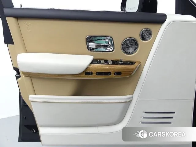 Rolls-Royce Phantom 2023 Черный из Кореи, фото 3