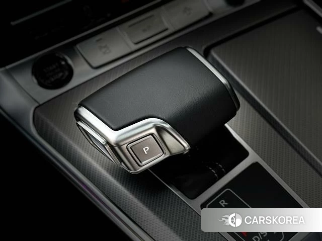 Audi A7 2024 Черный из Китая, фото 3