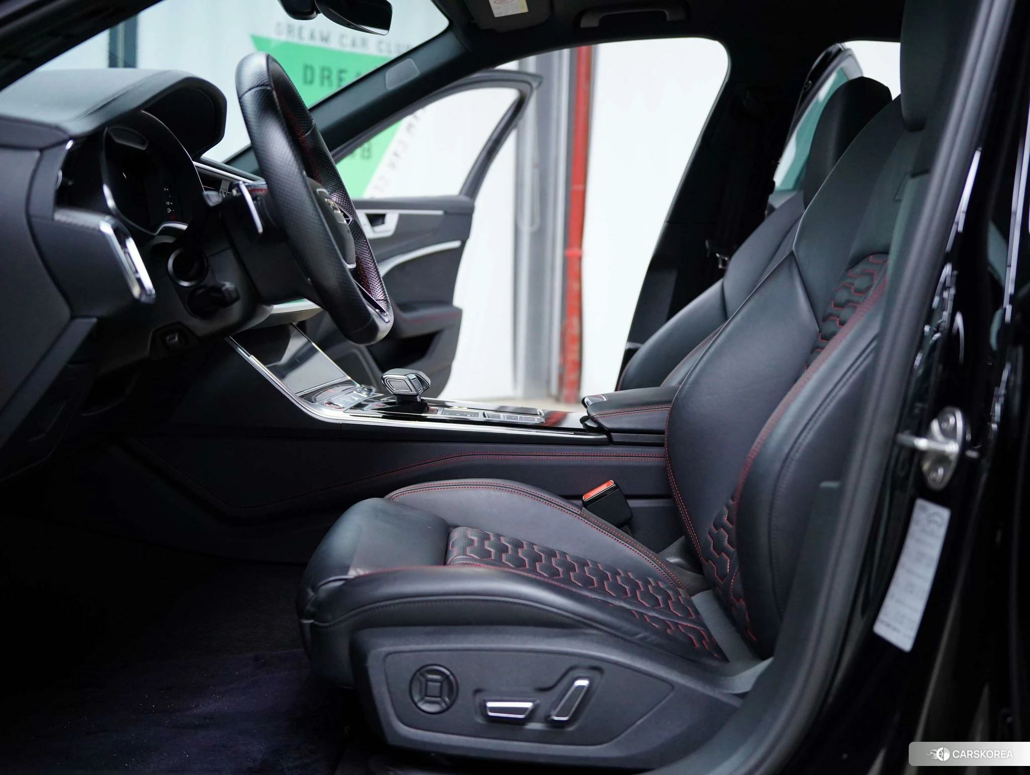 Audi RS 6 2021 Черный из Китая, фото 3