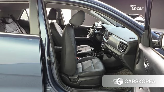 Kia Stonic 2018 Синий из Кореи, фото 3