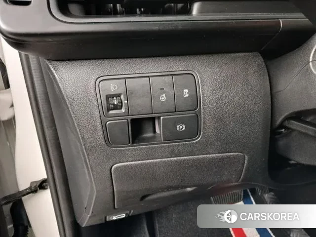 Hyundai Staria 2021 Белый из Кореи, фото 3