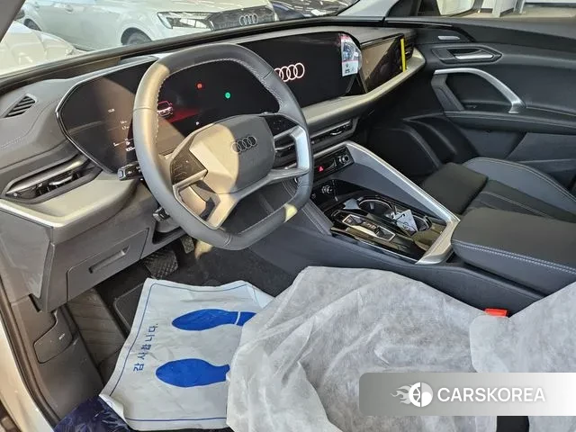 Audi Q5 (80A) 2025 Белый из Кореи, фото 3