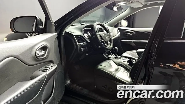 Jeep Cherokee (KL) id 2881783 из Кореи 3