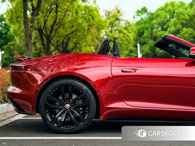 Jaguar F-TYPE 2023 Красный из Китая, фото 3