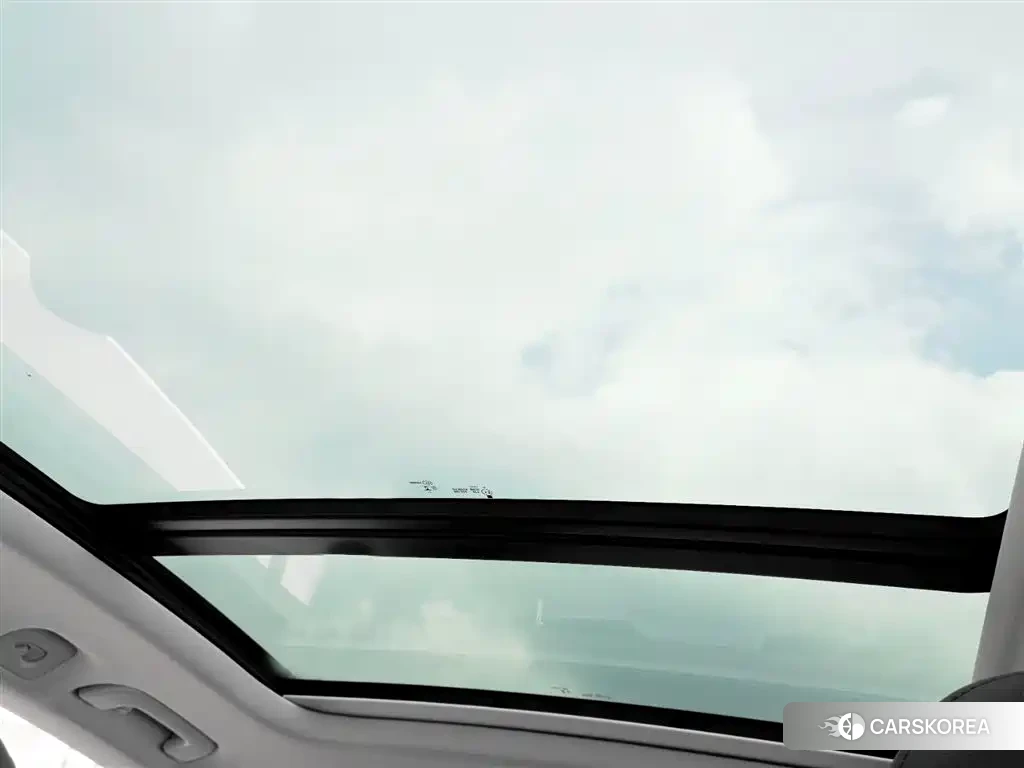 Audi Q8 2023 Черный из Китая, фото 3