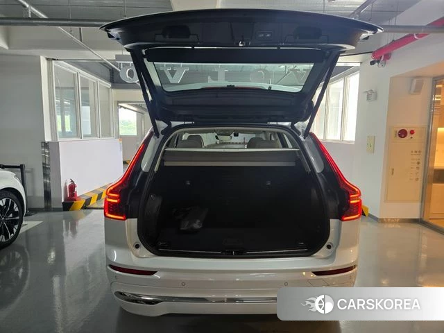 Volvo XC60 second Generation 2026 Белый из Кореи, фото 3