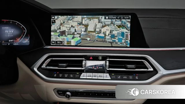 BMW X7 (G07) 2022 Белый из Кореи, фото 3