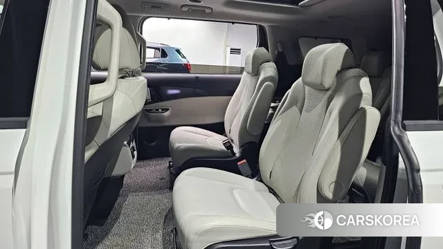 Kia Carnival 4th generation 2023 Белый из Кореи, фото 3