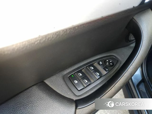 BMW X1 (F48) 2018 Серый из Кореи, фото 3