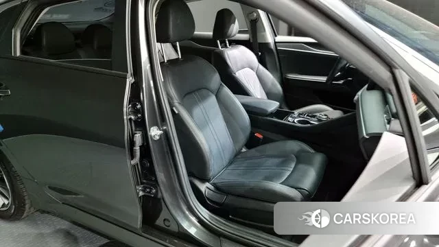 Kia K5 3rd generation 2020 Серый из Кореи, фото 3