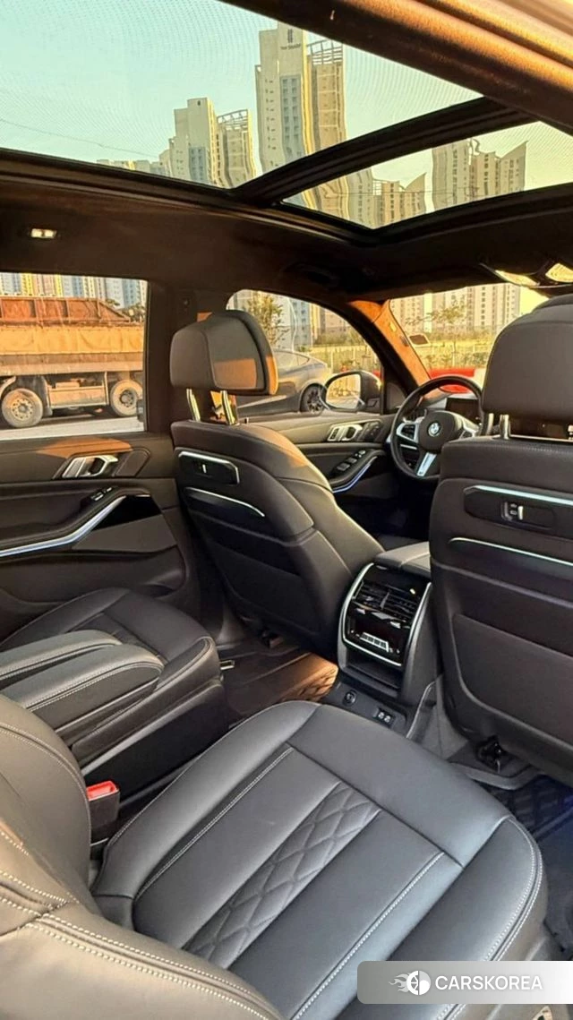 BMW X7 (G07) 2023 Цвет галактики из Кореи, фото 3