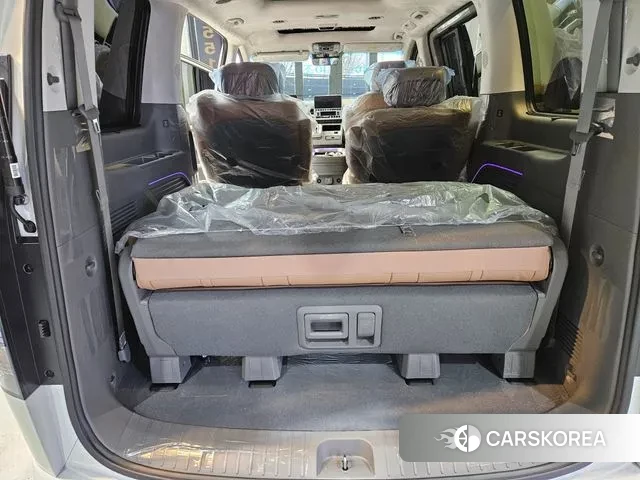 Hyundai Staria 2025 Белый из Кореи, фото 3