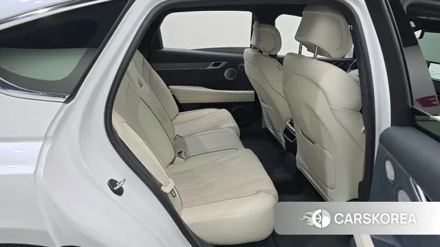 Genesis Electrified G80 (RG3) 2022 Белый из Кореи, фото 3