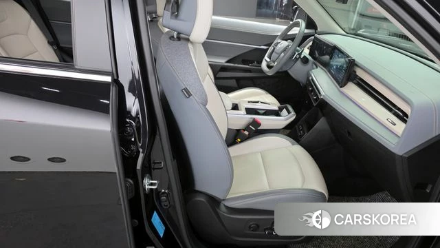 Ssangyong Torres EVX 2023 Черный из Кореи, фото 3