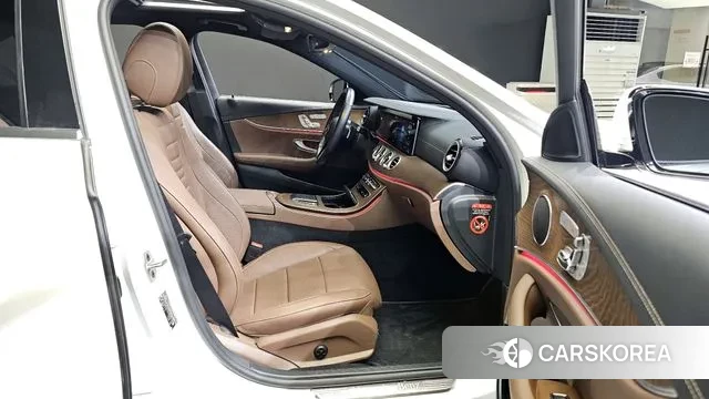 Mercedes-Benz E-Class W213 2020 Белый из Кореи, фото 3