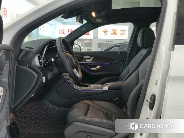 Mercedes-Benz GLC 2021 Белый из Китая, фото 3