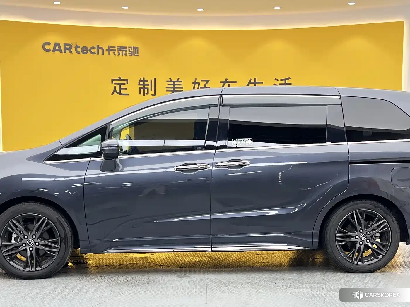 Honda Odyssey 2023 Синий из Китая, фото 4