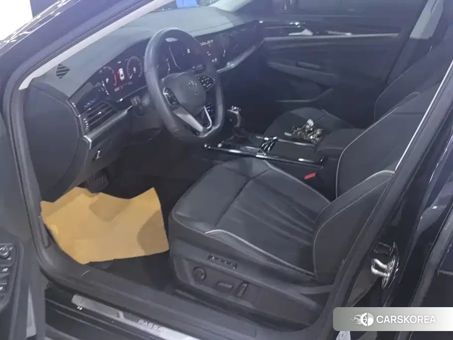 Volkswagen Passat 2023 Черный из Китая, фото 3