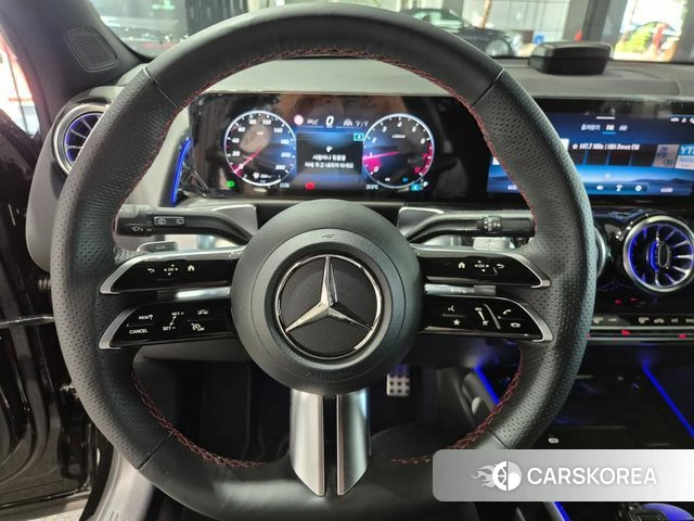 Mercedes-Benz GLB-Class X247 2026 Черный из Кореи, фото 3