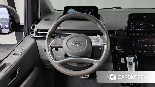 Hyundai Staria 2023 Черный из Кореи, фото 3