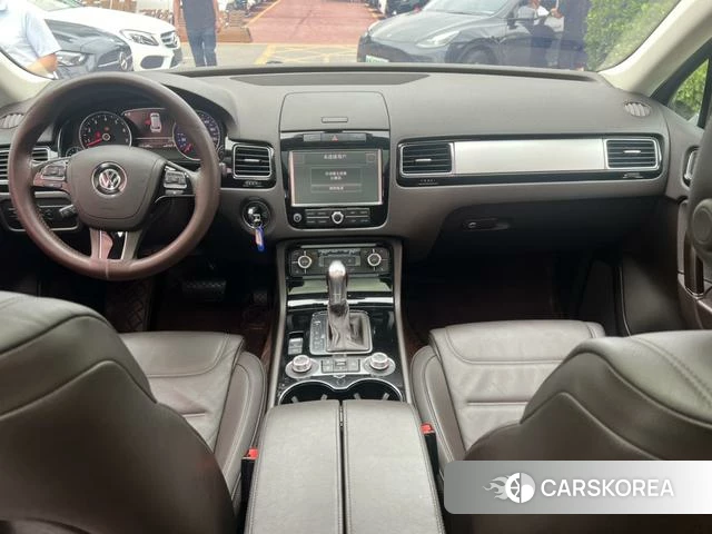 Volkswagen Touareg 2018 Черный из Китая, фото 3