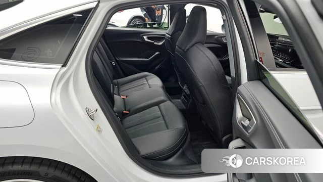 Audi A5 (B10) 2025 Белый из Кореи, фото 3