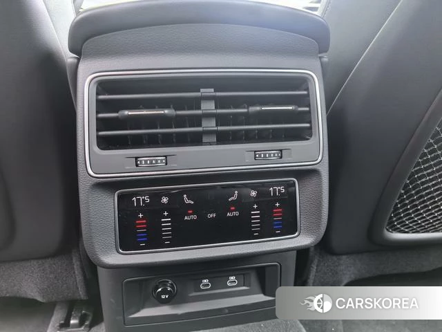 Audi Q8 2025 Черный из Китая, фото 3