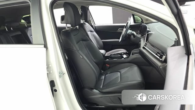 Kia Sportage 5th Generation 2024 Белый из Кореи, фото 3