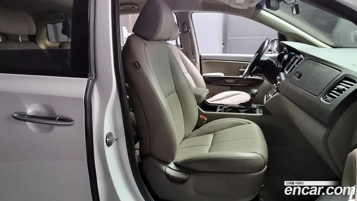 Kia All New Carnival 2018 из Кореи, фото 3