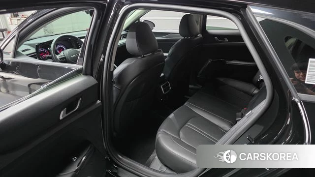 Kia K5 3rd generation 2023 Черный из Кореи, фото 3