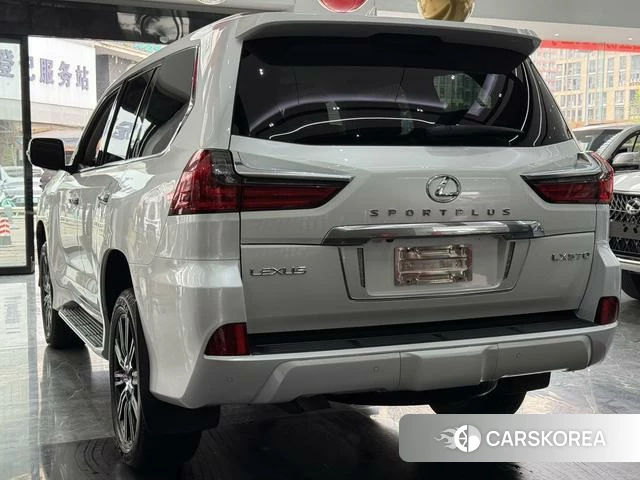 Lexus LX 2021 Белый из Китая, фото 3