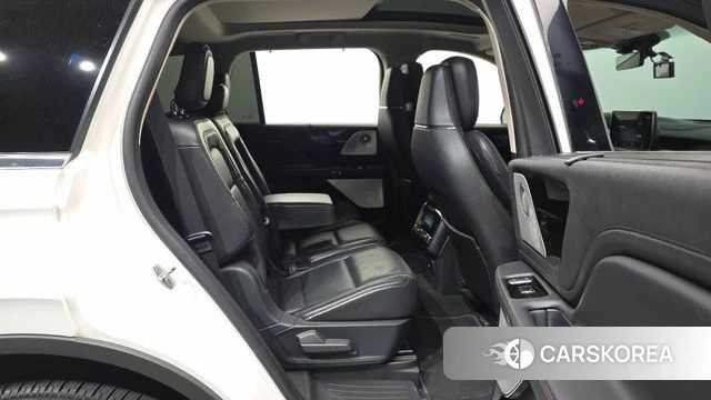 Lincoln Aviator 2nd generation 2021 Белый из Кореи, фото 3