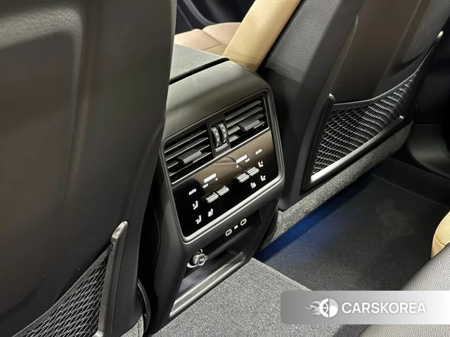 Porsche Cayenne (PO536) 2026 Черный из Кореи, фото 3