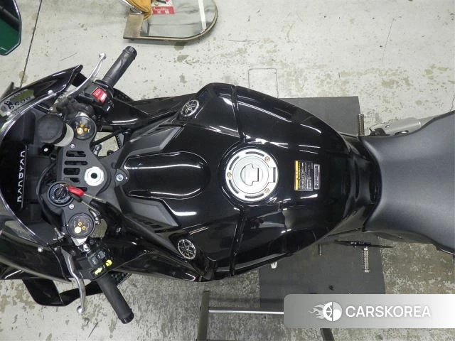 Проданный Yamaha YZF-R1 2021 из Японии