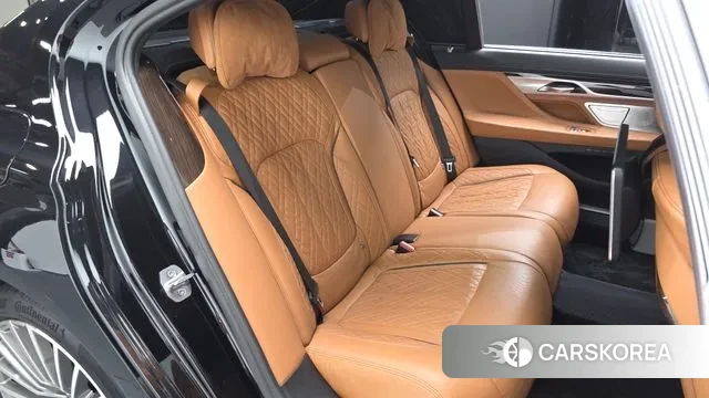 BMW 7 Series (G11) 2022 Черный из Кореи, фото 3