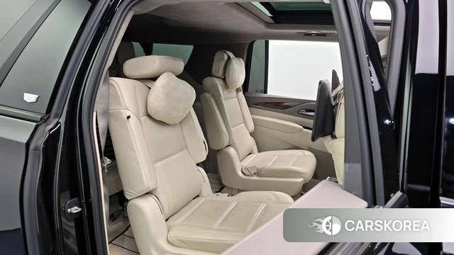 Cadillac Escalade 5th Generation 2024 Черный из Кореи, фото 3