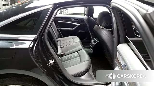 Audi A6 (C8) 2021 Черный из Кореи, фото 3