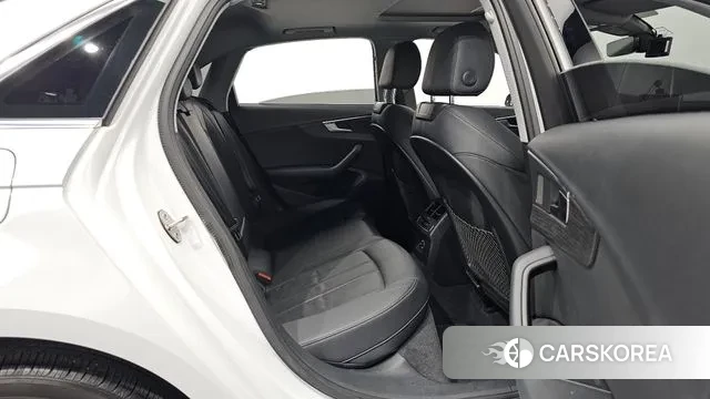 Audi A4 (B9) 2018 Белый из Кореи, фото 3