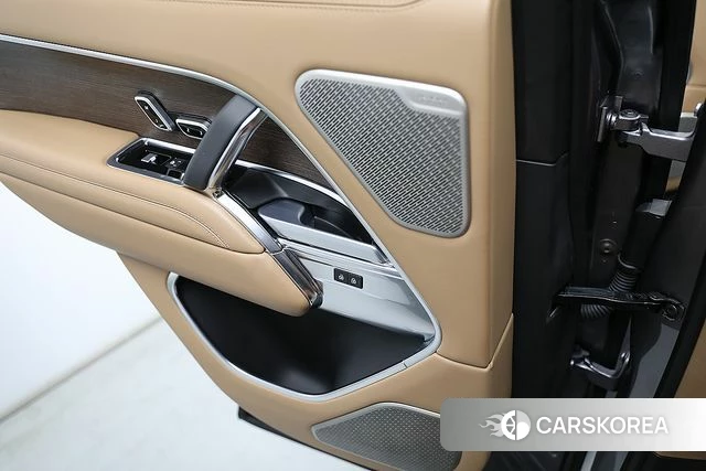 Land Rover Range Rover 5th Generation 2023 Серый из Кореи, фото 3