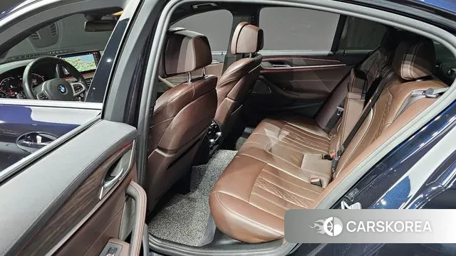 BMW 5 Series (G30) 2020 Черный из Кореи, фото 3