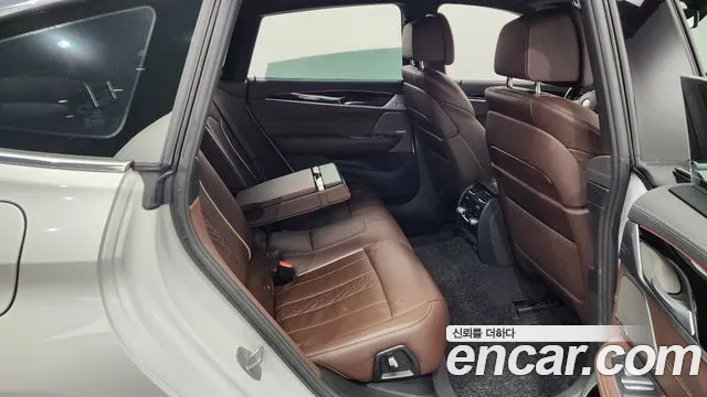 BMW 6 Series GT (G32) 2023 Белый из Кореи, фото 3