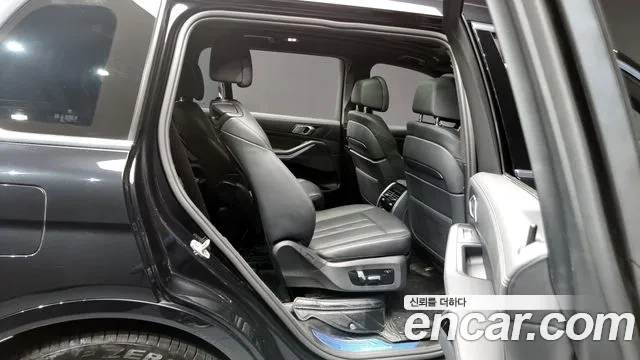 BMW X7 (G07) 2022 Черный из Кореи, фото 3