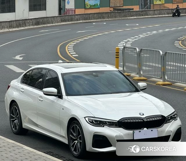 BMW 3 series 2022 Белый из Китая, фото 3