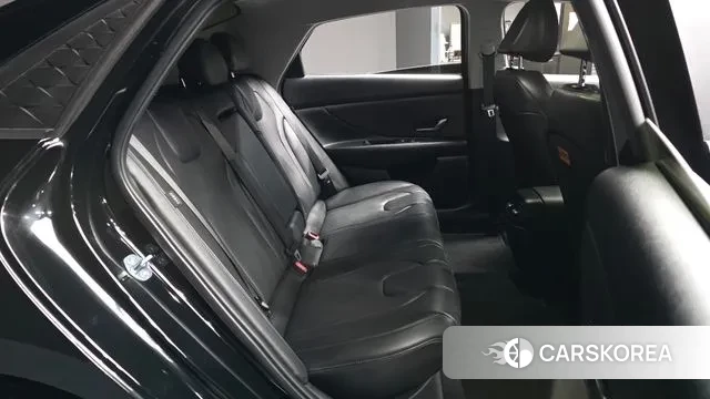 Hyundai The New Avante (CN7) 2024 Черный из Кореи, фото 3