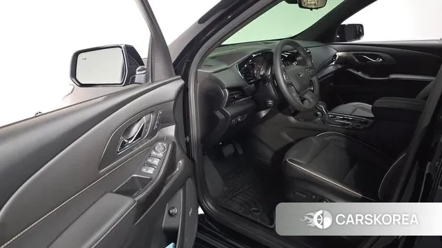 Chevrolet (GM Daewoo) Traverse 2023 Черный из Кореи, фото 3