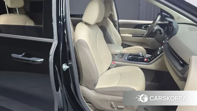 Kia Carnival 4th generation 2021 Черный из Кореи, фото 3