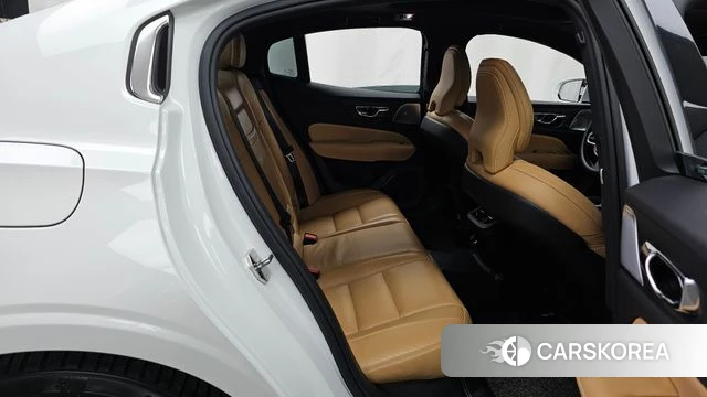 Volvo S60 3rd generation 2020 Белый из Кореи, фото 3