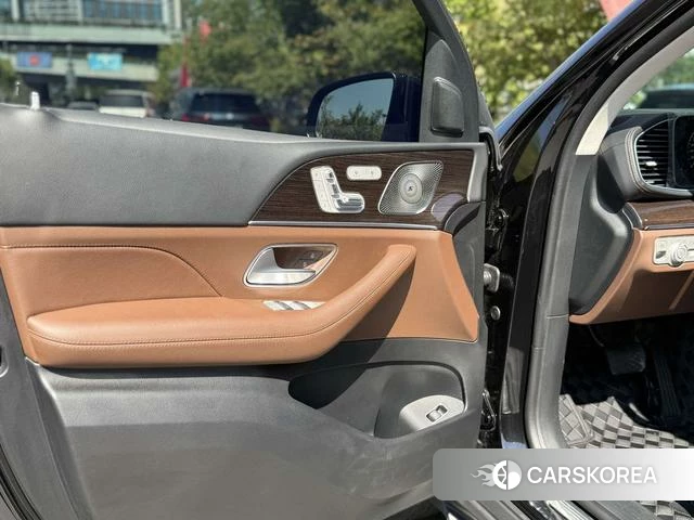 Mercedes-Benz GLE (import) 2024 Черный из Китая, фото 3